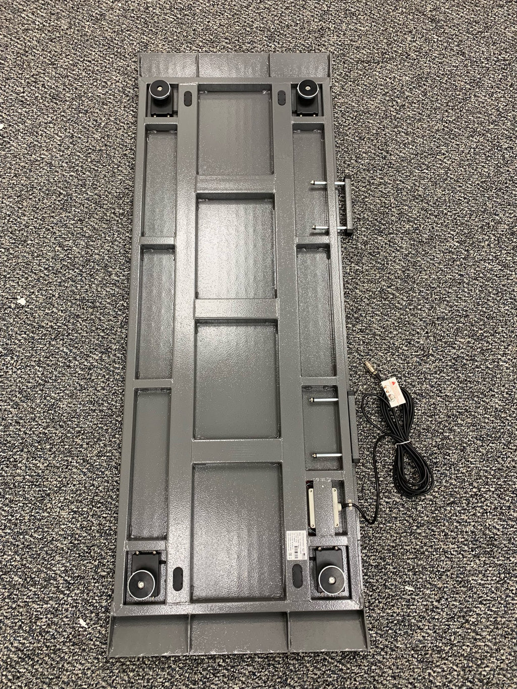 Livestock Pro_Scale - Enclosed, Portable and Built for Daily Farm Use - For Pigs, Sheep, Goats, Lambs, Etc.