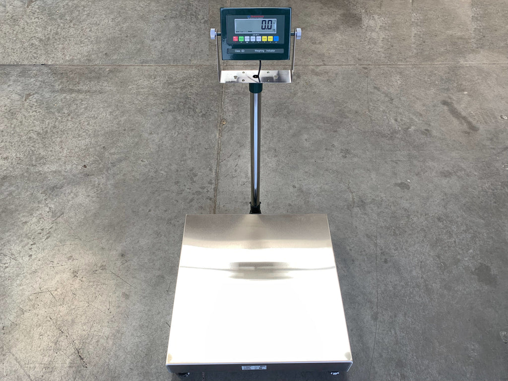 The Semen Tanks - Select Genetics Bench Cryo-Alert Scale 24"x24" (90 lbs) with US-6011 Indicator and STACKLIGHT is designed for industrial use, ideal for semen storage or integration with tank alarm systems.